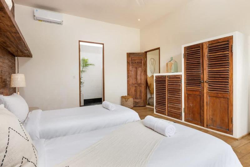 NEW 5BR Villa Rice Field Views Dream Escape - image 20