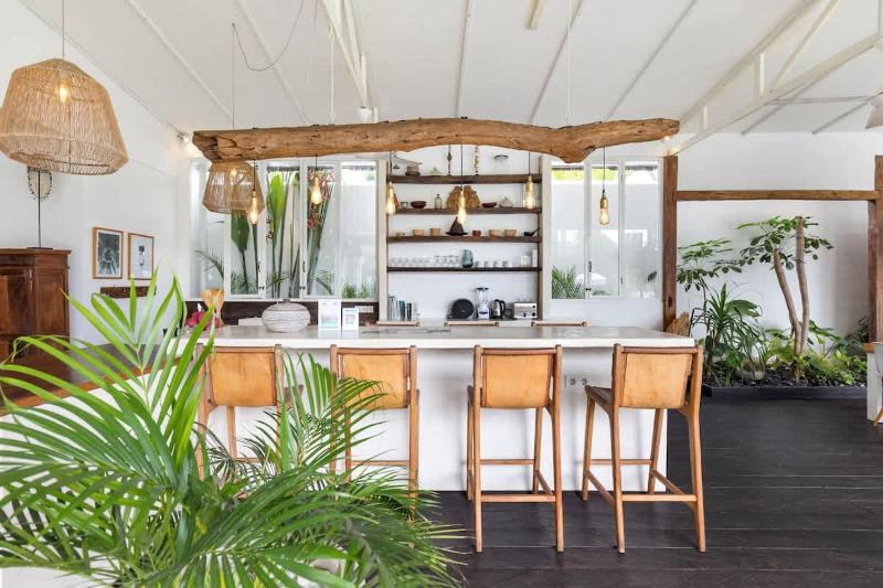 NEW 5BR Villa Rice Field Views Dream Escape - image 13