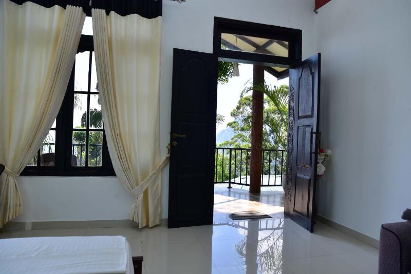 Hill Forest Cottage - image 3