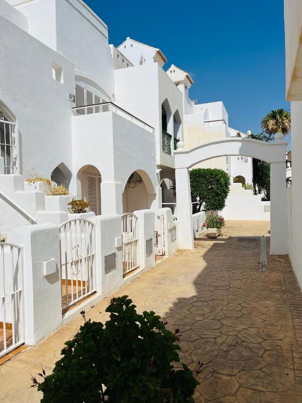 Apartamento de las Buganvillas - image 12