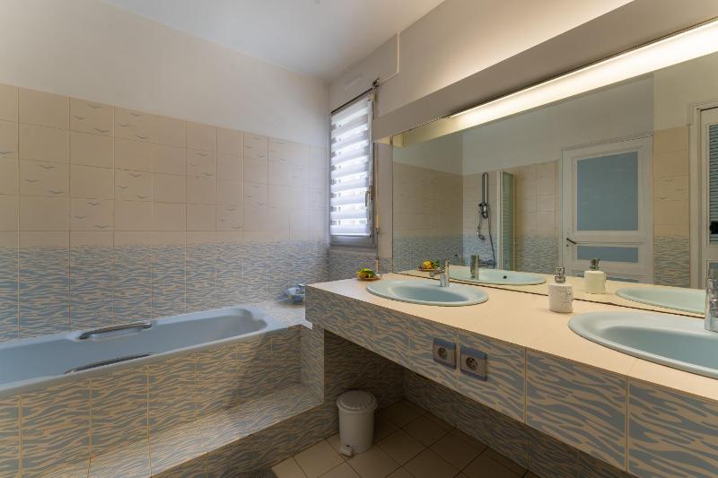 La Villa du Chêne - Avec Piscine Privée - image 6