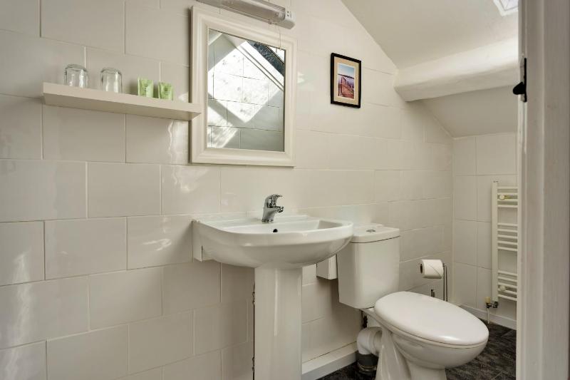 Finest Retreats - The Lake Gables Ambleside - image 16
