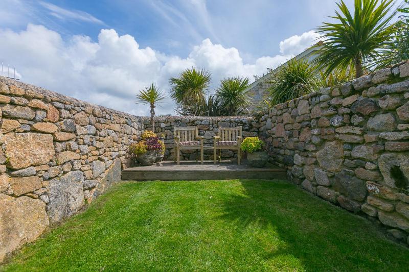Scilly Stack - image 16