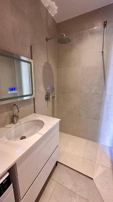 BeachFront Green Coast Escape 2BD Apartment - image 12
