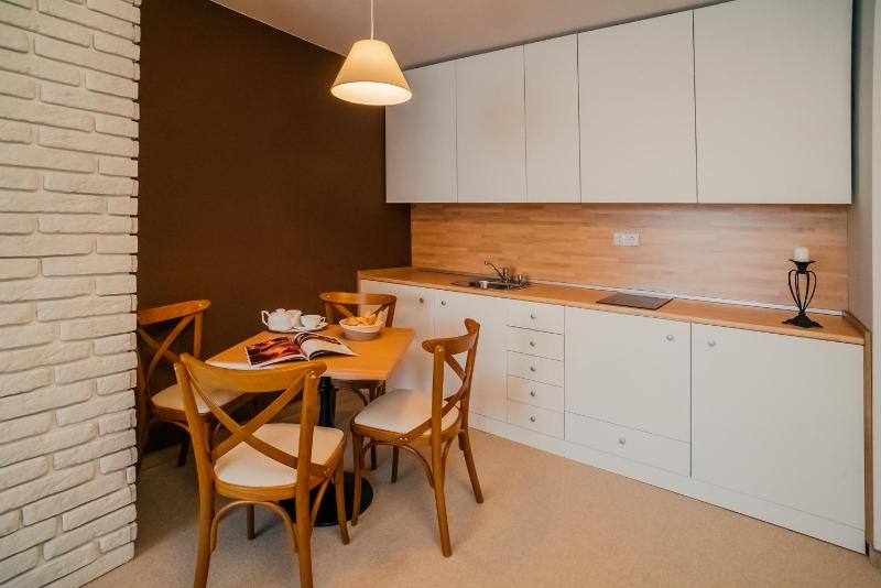 One-Bedroom Apartment (2 Adults + 2 Children) - free Wellness center. image 2