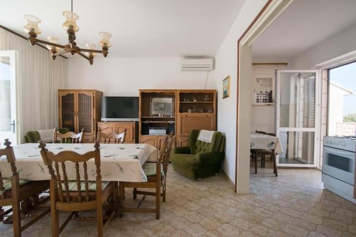 Apartment Tonči - image 18