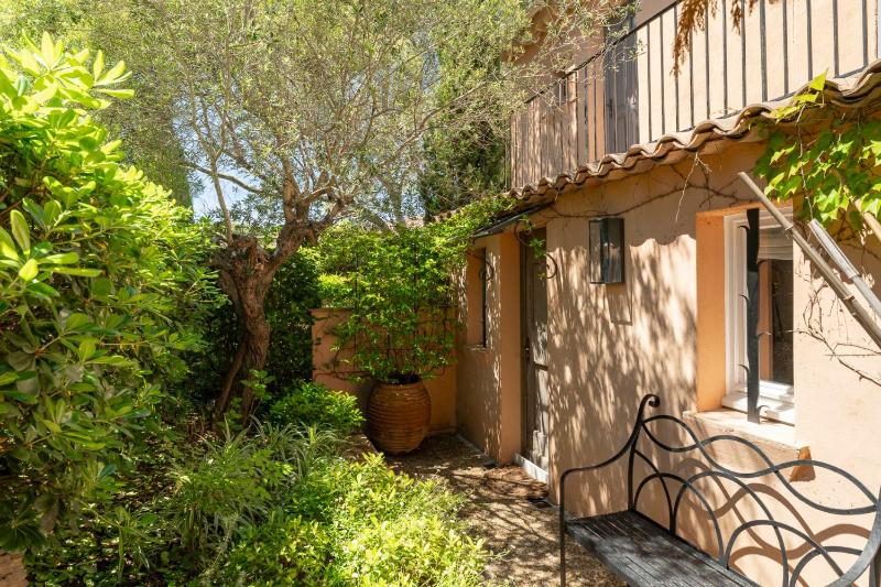 La pausa appartement avec jardin - image 12