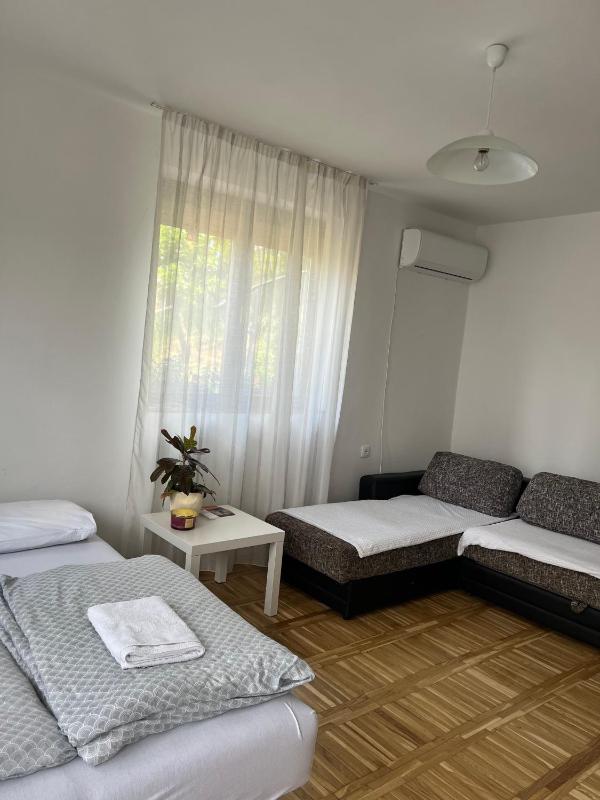 Lovely apartment with beautiful view and parking - image 8