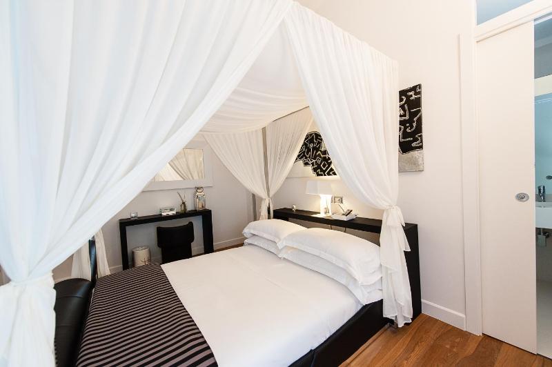 Deluxe Apartment - Corso Elia Rainusso 20 image 3