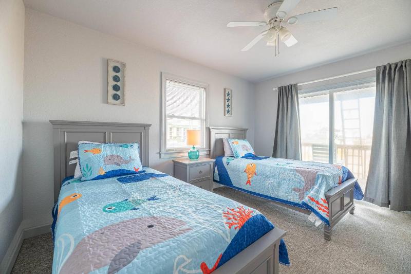 Tapped Out - KDH MP 8 Ocean View 180 Yds to Beach Pool Hot Tub Pets OK Flex Stays - image 13