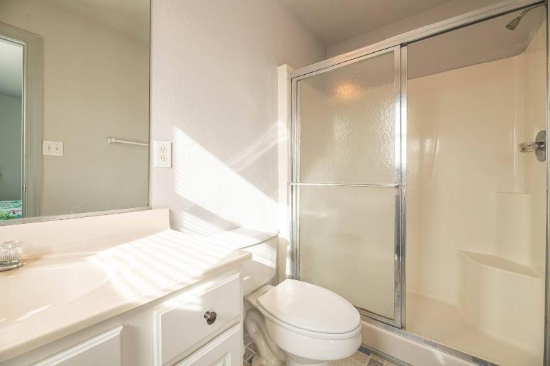 Tapped Out - KDH MP 8 Ocean View 180 Yds to Beach Pool Hot Tub Pets OK Flex Stays - image 45