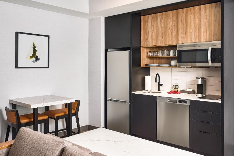 Apiary Hotel Belleview Station Denver - image 21