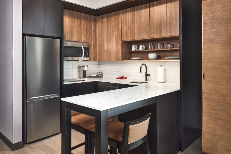 Apiary Hotel Belleview Station Denver - image 38