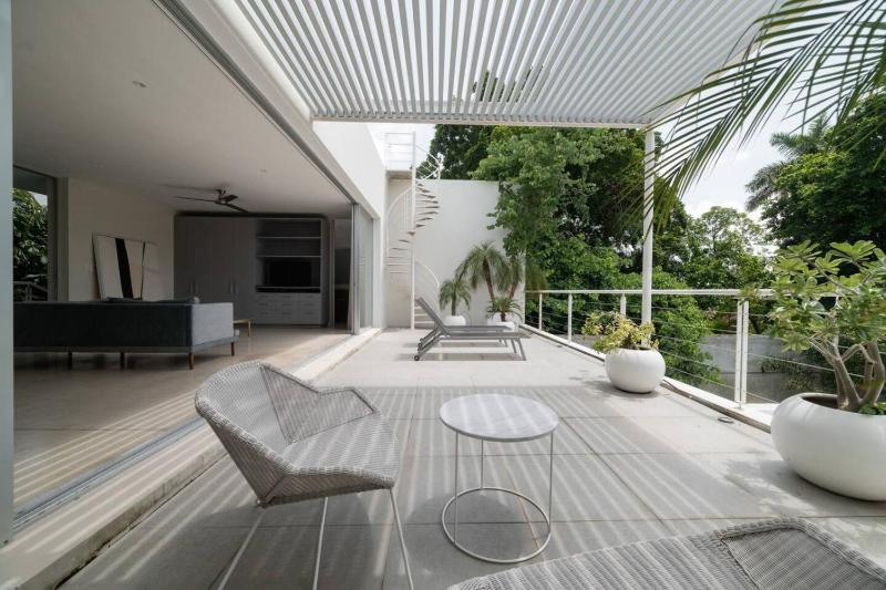 Casa Bardol Modern design home in Santa Lucia - image 3