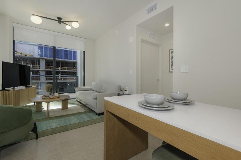 Comfortable 2BR in Miami Worldcenter 1407 - image 7