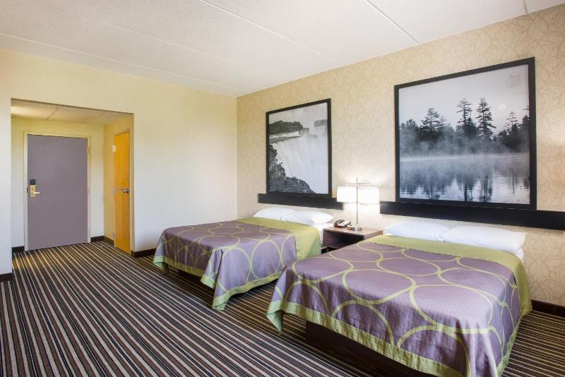 Double Room with Two Double Beds - Non-Smoking image 4