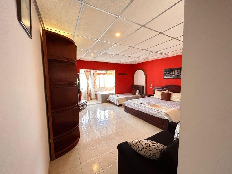 Hotel V Luxe - image 8