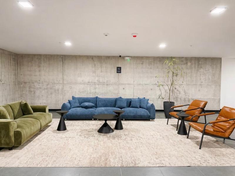 Apartamento moderno y nuevo en San Benito - image 14