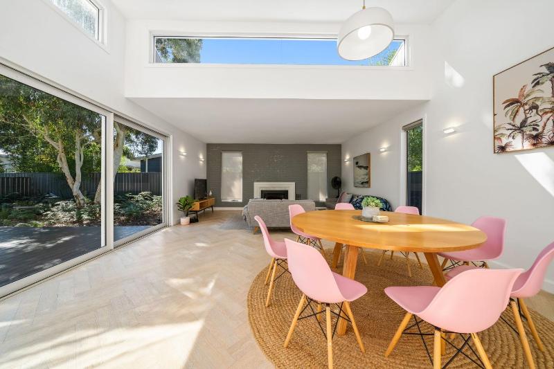 Meli Beach House by Experience Jervis Bay - image 15