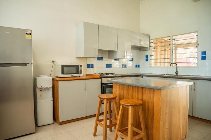 seaview apartment - image 3