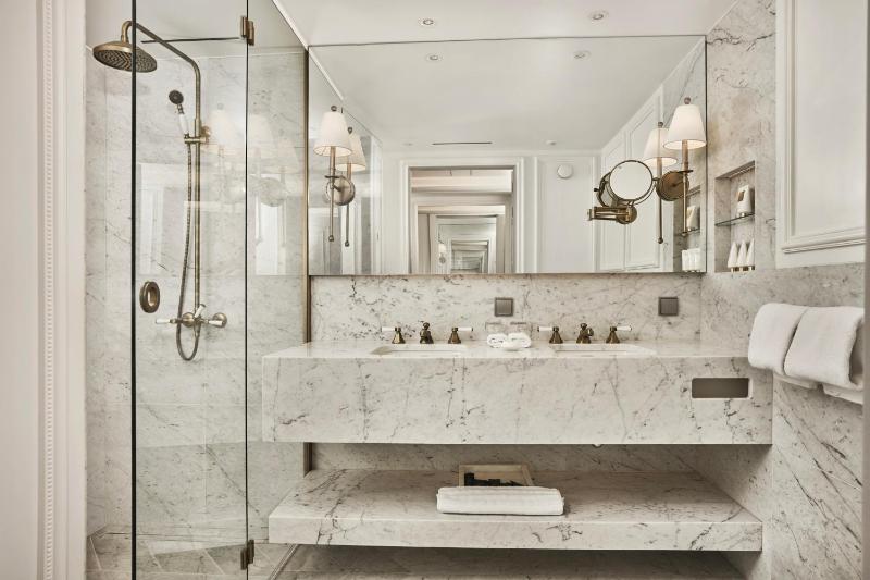 Britannia Hotel - image 36