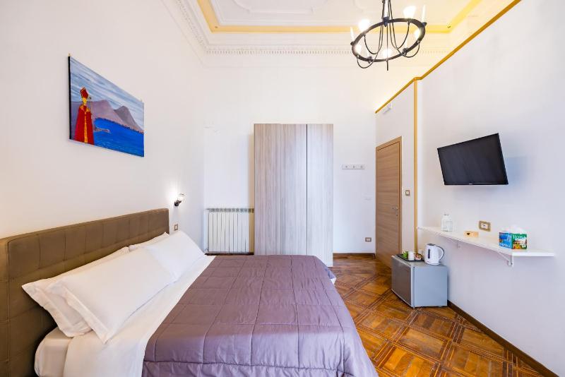 Maison Gennaro - Naples Heritage Stay - image 7