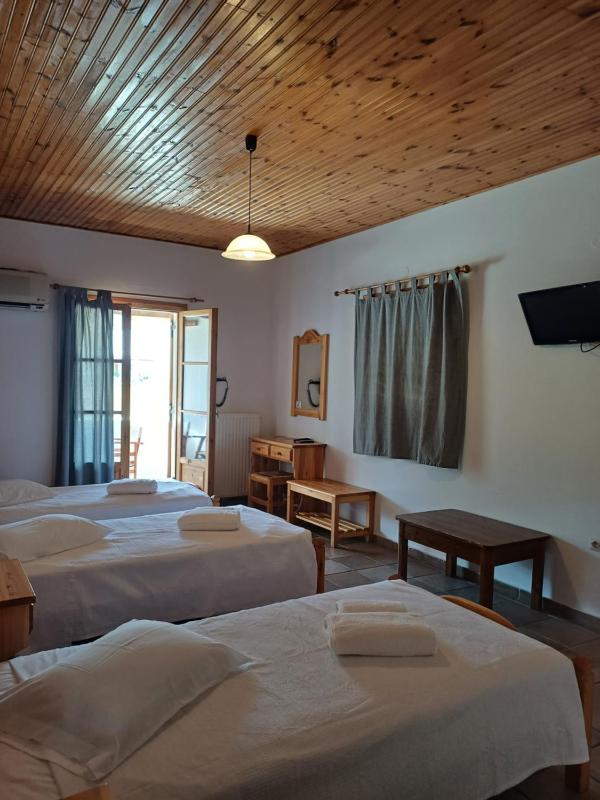 Siroco's Rooms And Studios - image 43