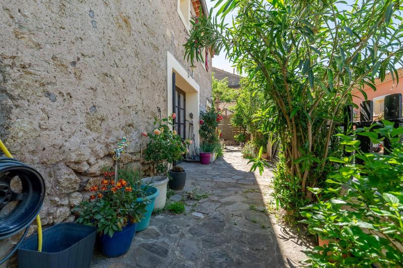 Les Acacias - image 17