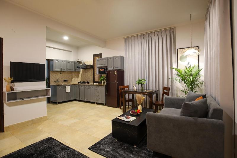Studio Serviced Apartments near Fortis Hospital - image 25