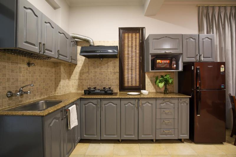 Studio Serviced Apartments near Fortis Hospital - image 14