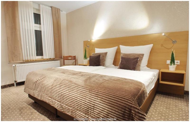 Double Room image 2