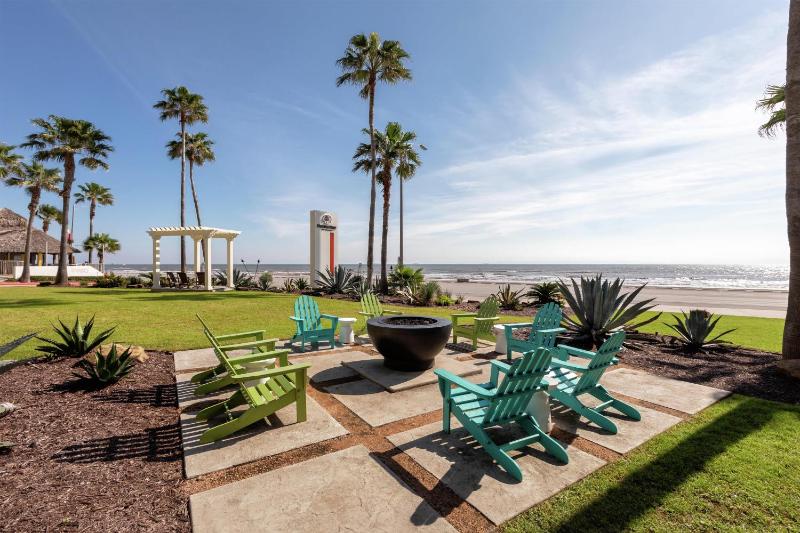 DoubleTree By Hilton Hotel Galveston Beach - image 2