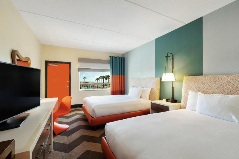 DoubleTree By Hilton Hotel Galveston Beach - image 3