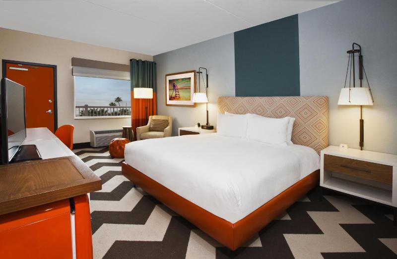 DoubleTree By Hilton Hotel Galveston Beach - image 33