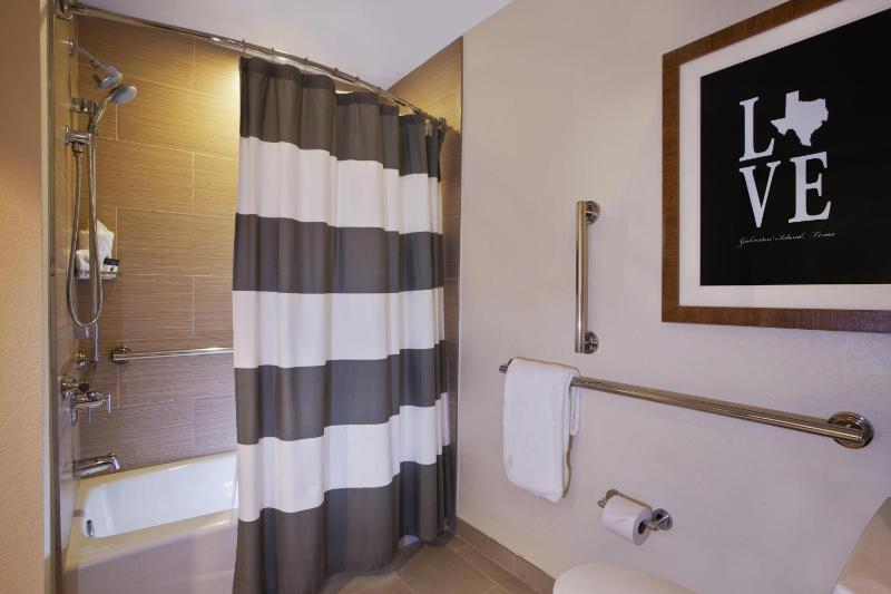 DoubleTree By Hilton Hotel Galveston Beach - image 4