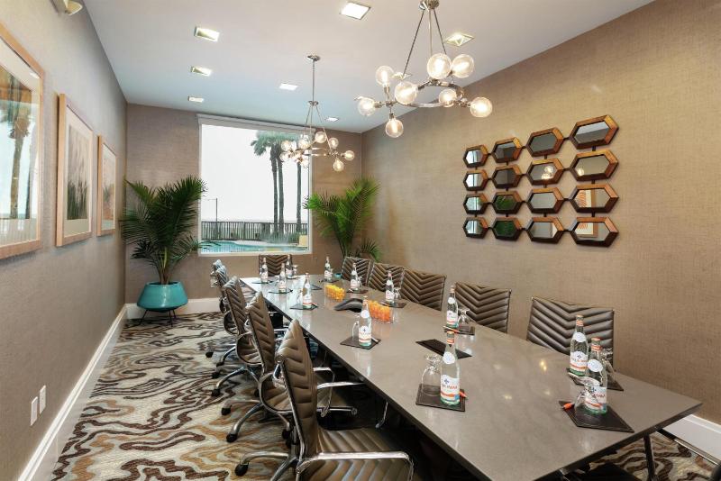 DoubleTree By Hilton Hotel Galveston Beach - image 45