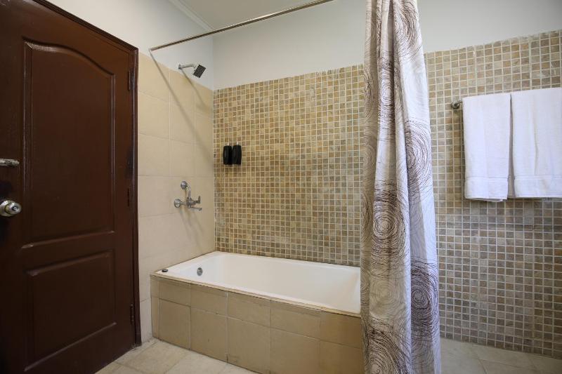 Studio Serviced Apartments near Fortis Hospital - image 34