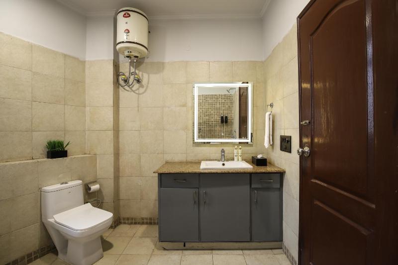 BedChambers Serviced Apartments Sushant Lok - image 36