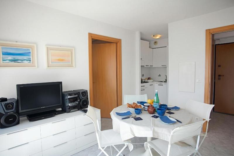 Terrace Sur Menton - Happy Rentals - image 8