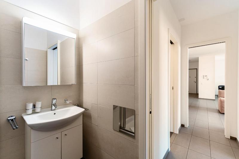 Mola Apartments Lugano by Quokka 360 - Terrace and Parking - image 15