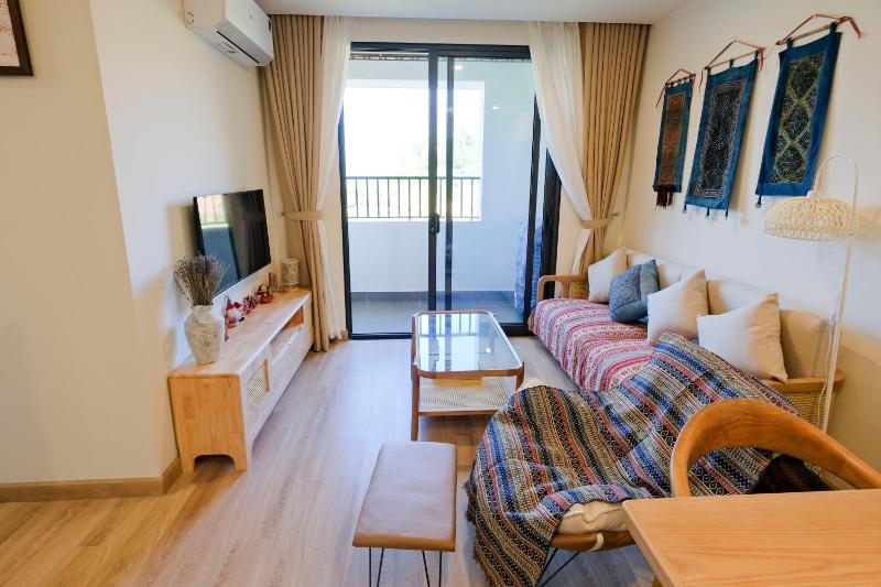 Lia Home - image 6