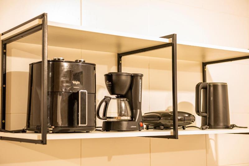 Apartamento com Opção de Café da Manhã Kit Fondue e Aquecedor no Quarto a 300m da Praia para Casais - image 14