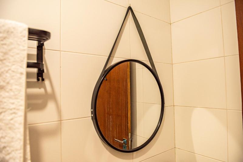 Apartamento com Opção de Café da Manhã Kit Fondue e Aquecedor no Quarto a 300m da Praia para Casais - image 11