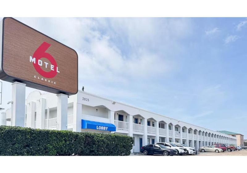 Motel 6 Galveston TX - Beach/Seawall - image 31