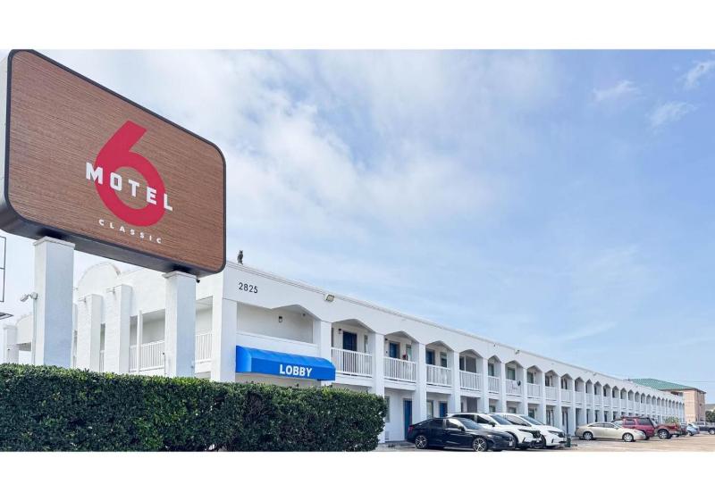 Motel 6 Galveston TX - Beach/Seawall - image 17