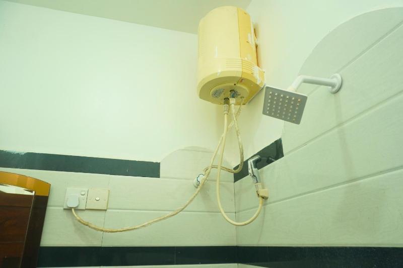 T-Nova Guest House - image 3