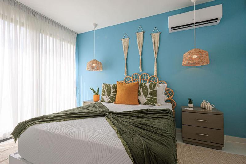 Cozy 3BR Golf and Pool View Apt - image 46