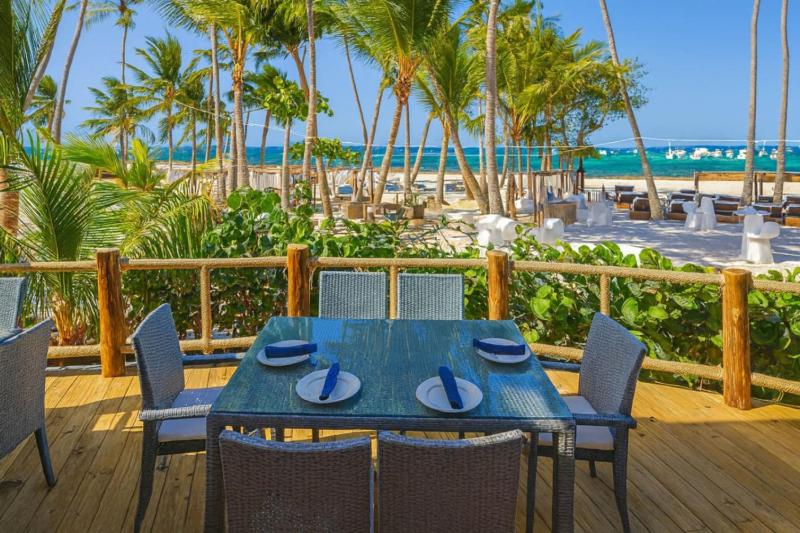 Cozy 3BR Golf and Pool View Apt - image 39