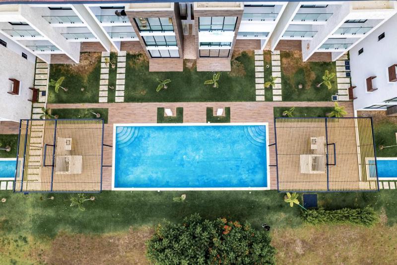 Cozy 3BR Golf and Pool View Apt - image 13