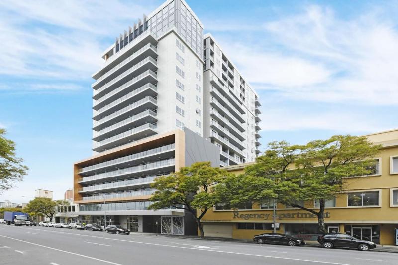 Vision On Morphett 1BR Apartment - image 2